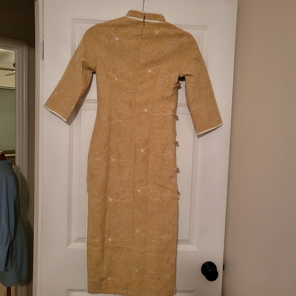 NWT Gold qipao / midi cheongasm small - Picture 4 of 6